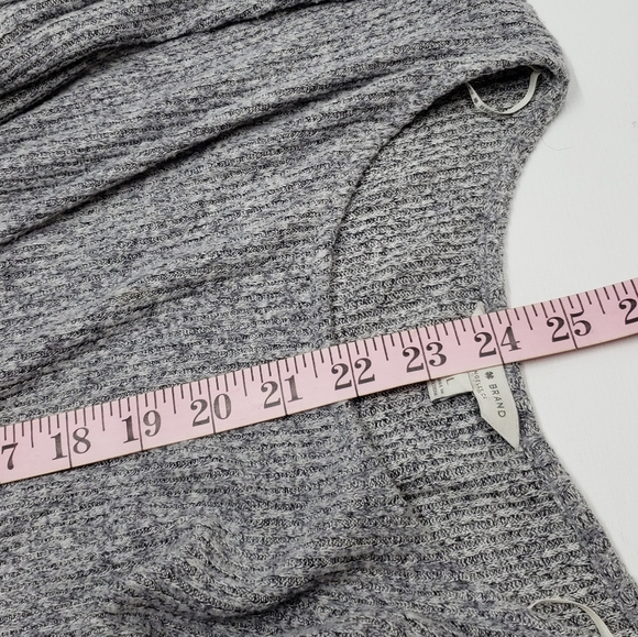 Lucky Brand Knit  Grey Crew Neck Sweater Tie Wrist Size Large - Picture 11 of 13